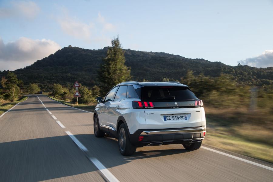  Peugeot 3008 GT Line 2016 года  (WW) (фото 33 из 42)
